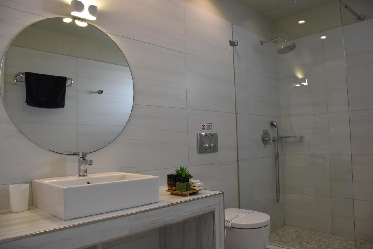 De_Naxia Suites Perissa  Ngoại thất bức ảnh